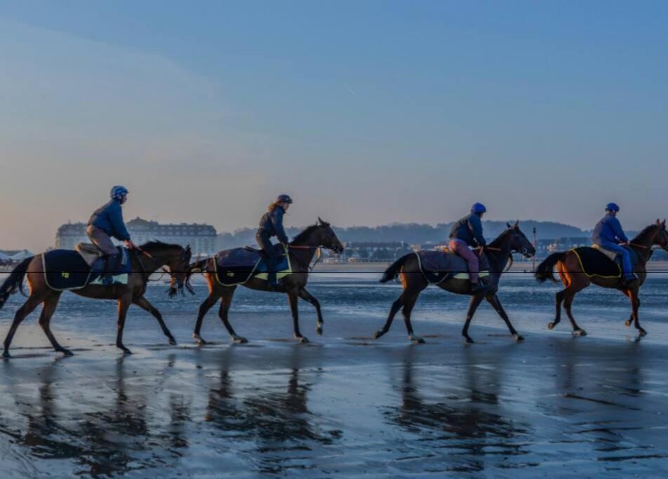 Deauville Fabuleux 2/3 Pieces Refait A Neuf Esterno foto